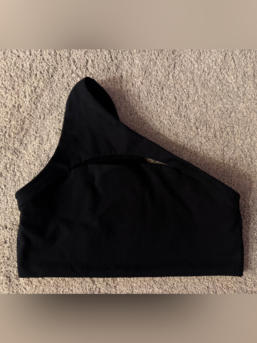 Alphalete One-Shoulder Black Sports Bra
